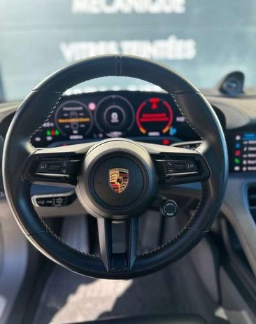 Porsche Taycan 4S Performance Package — photo 4