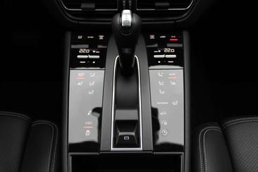Porsche Macan Electrique Base — photo 24