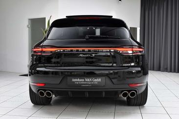 Porsche Macan Electrique S — photo 18