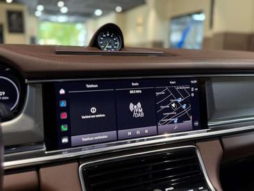 Porsche Panamera II E-Hybrid — photo 44