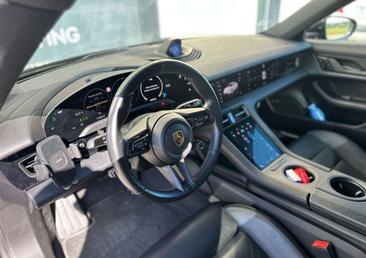 Porsche Taycan 4S Performance Package — photo 9