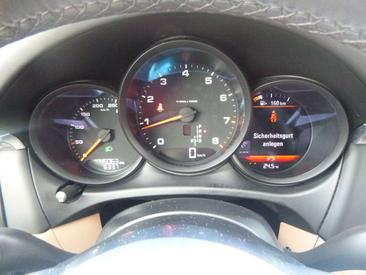 Porsche Macan Electrique Base — photo 21