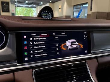 Porsche Panamera II E-Hybrid — photo 49