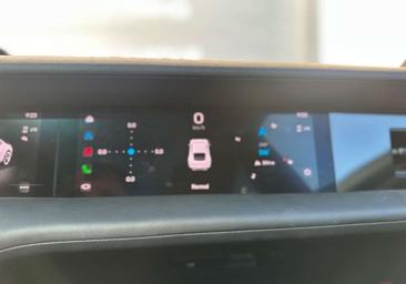 Porsche Taycan 4S Performance Package — photo 15
