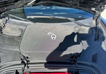 Porsche Taycan 4S Performance Package — photo 16
