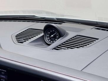 Porsche 992 I Carrera 4S — photo 15