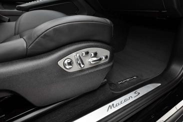 Porsche Macan Electrique S — photo 32