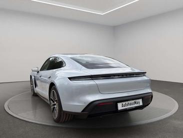 Porsche Taycan — photo 6