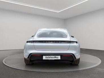 Porsche Taycan — photo 7