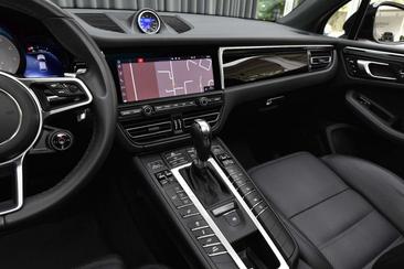 Porsche Macan Electrique S — photo 41