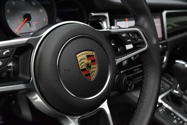 Porsche Macan Electrique S — photo 45