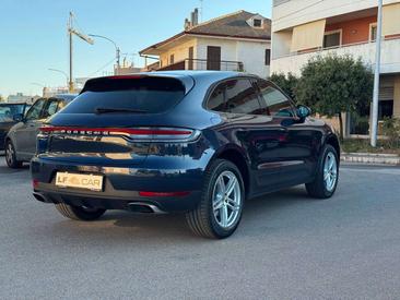 Porsche Macan Electrique Base — photo 2