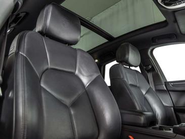 Porsche Macan Electrique T — photo 24