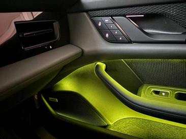 Porsche Taycan Turbo — photo 11