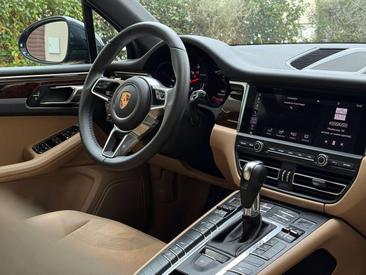 Porsche Macan Electrique Base — photo 7