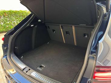 Porsche Macan Electrique Base — photo 12