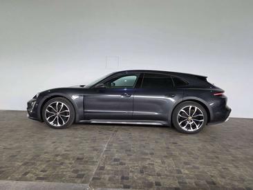 Porsche Taycan — photo 4