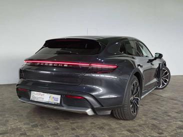 Porsche Taycan — photo 10
