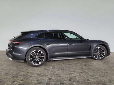 Porsche Taycan — photo 12