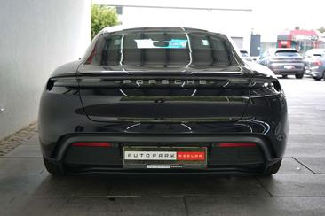 Porsche Taycan — photo 5