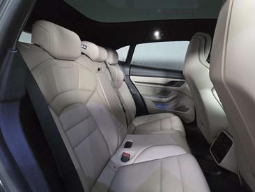 Porsche Taycan — photo 23