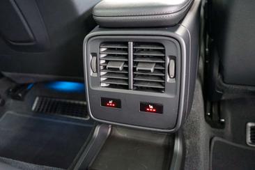 Porsche Taycan — photo 13