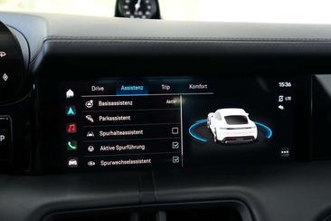 Porsche Taycan — photo 16