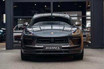Porsche Macan T — photo 2