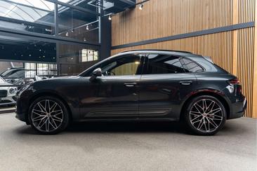 Porsche Macan T — photo 3