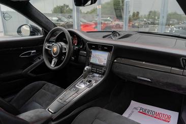 Porsche 991 GTS — photo 16