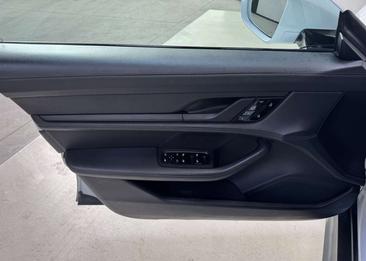 Porsche Taycan 4S — photo 20