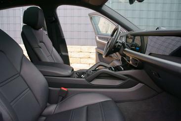 Porsche Cayenne III S — photo 10
