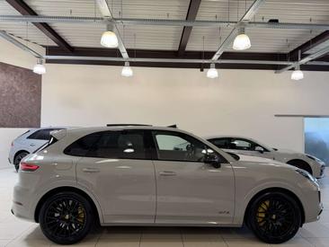 Porsche Cayenne III GTS 2022 Gris — photo 9