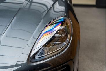 Porsche Macan T — photo 16
