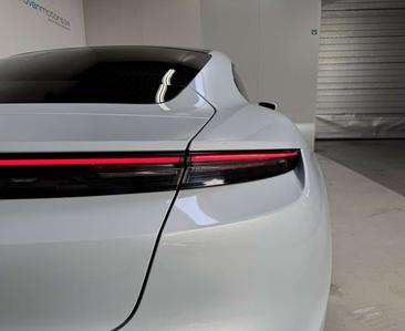 Porsche Taycan 4S — photo 24