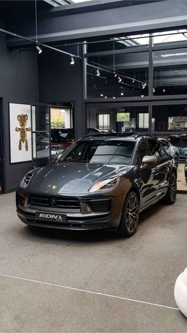 Porsche Macan T — photo 22