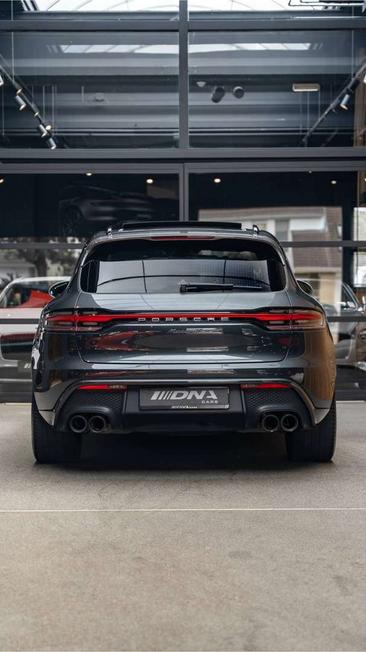 Porsche Macan T — photo 24