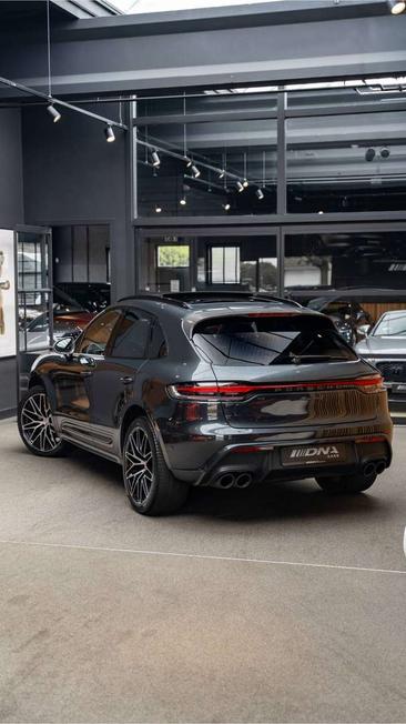 Porsche Macan T — photo 26