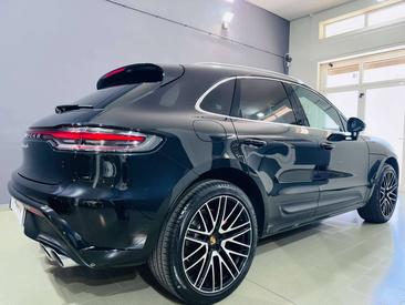 Porsche Macan Electrique S — photo 7