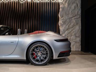 Porsche 992 I Carrera S — photo 36