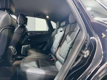 Porsche Macan Electrique S — photo 10