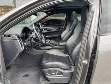 Porsche Cayenne III E-Hybrid — photo 6