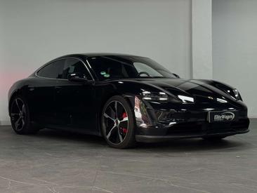 Porsche Taycan 4S — photo 11