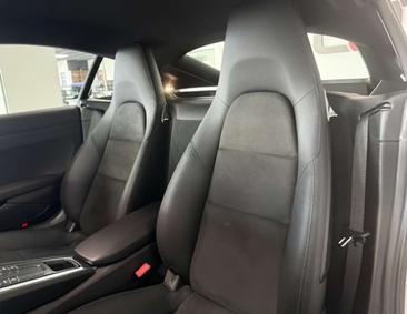 Porsche 718 Cayman — photo 8