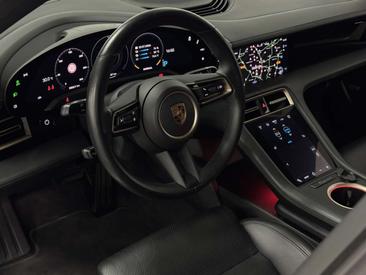 Porsche Taycan 4S — photo 22
