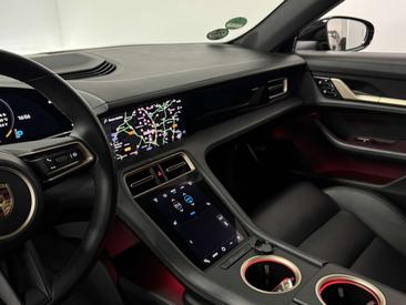 Porsche Taycan 4S — photo 23