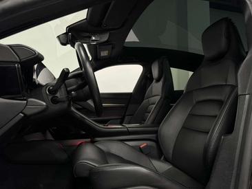 Porsche Taycan 4S — photo 25