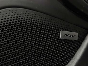Porsche Taycan 4S — photo 27