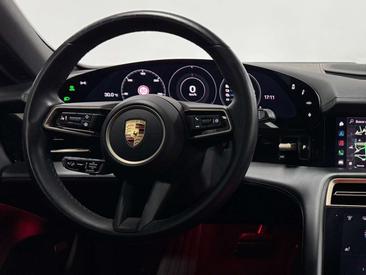 Porsche Taycan 4S — photo 29