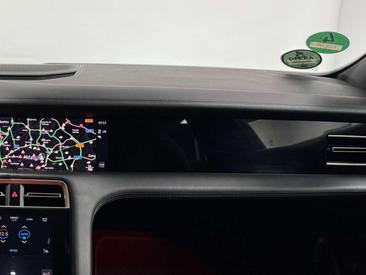 Porsche Taycan 4S — photo 30